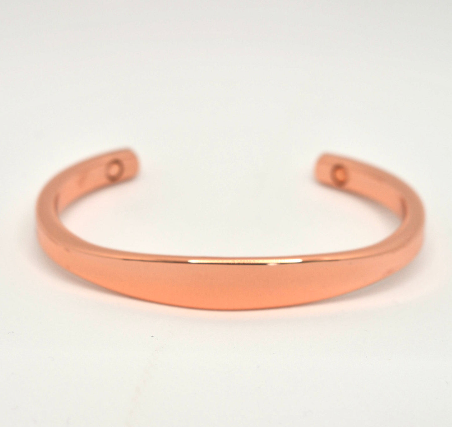 Magnetic wide centre bangle available in choice of 3 colours