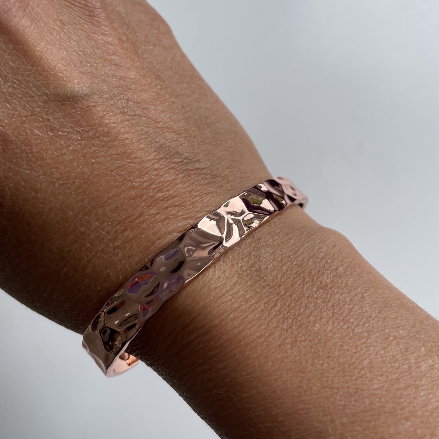 Hammered effect magnetic bangle