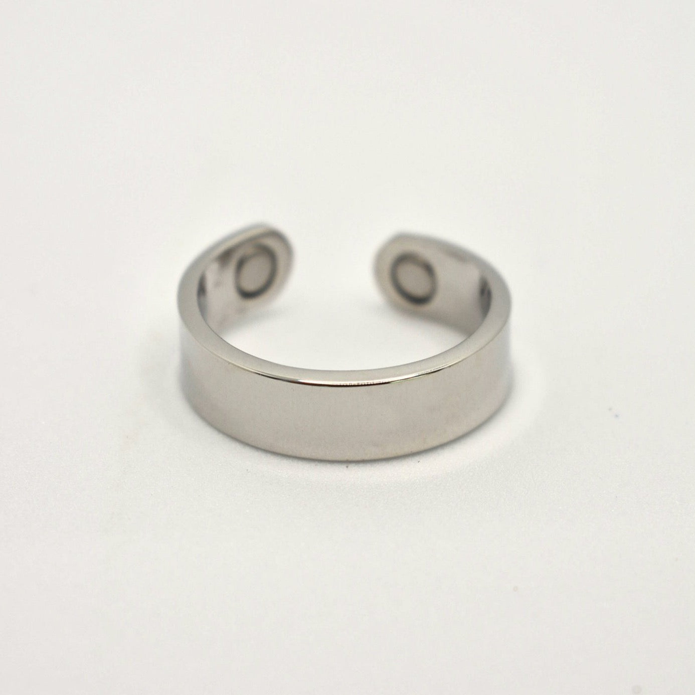 Magnetic plain polished adjustable ring