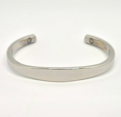 Magnetic wide centre bangle available in choice of 3 colours