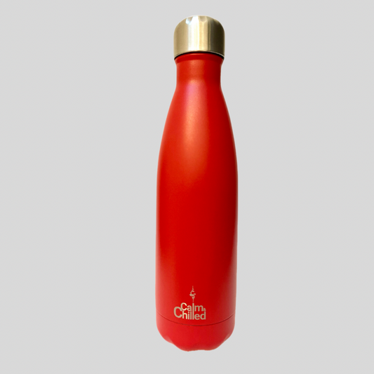 Calm & Chilled Vacuum Insulated 500ml Stainless Steel Water Bottle in Hammered Red 500ml. Free Personalisation